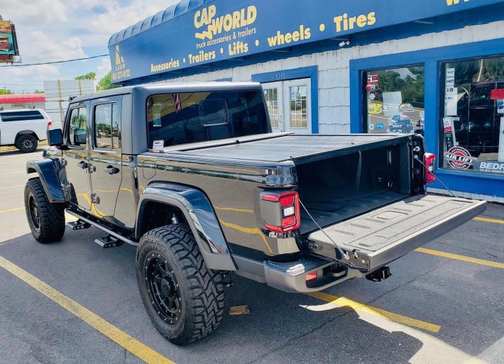 BAKFlip G2 On Jeep Gladiator