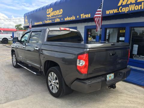 A.R.E. LSII Fiberglass Tonneau Truck Cover