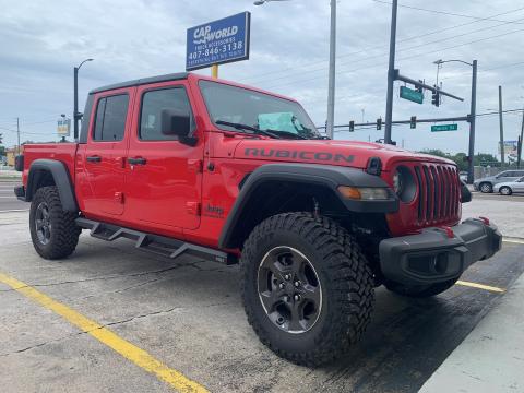 Westin HDX Steps on Jeep Gladiator